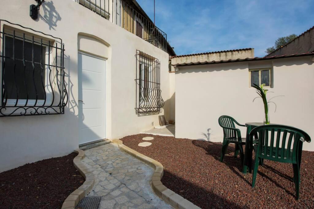 Primavera Aviñón Exterior foto